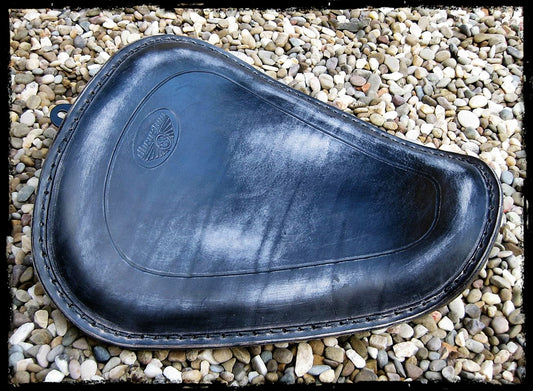 dhcustom up vintage blk solo seat - 10-22 Sportster