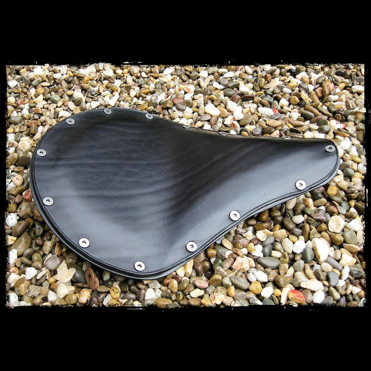 dhcustom rivet blk solo seat standard - universal
