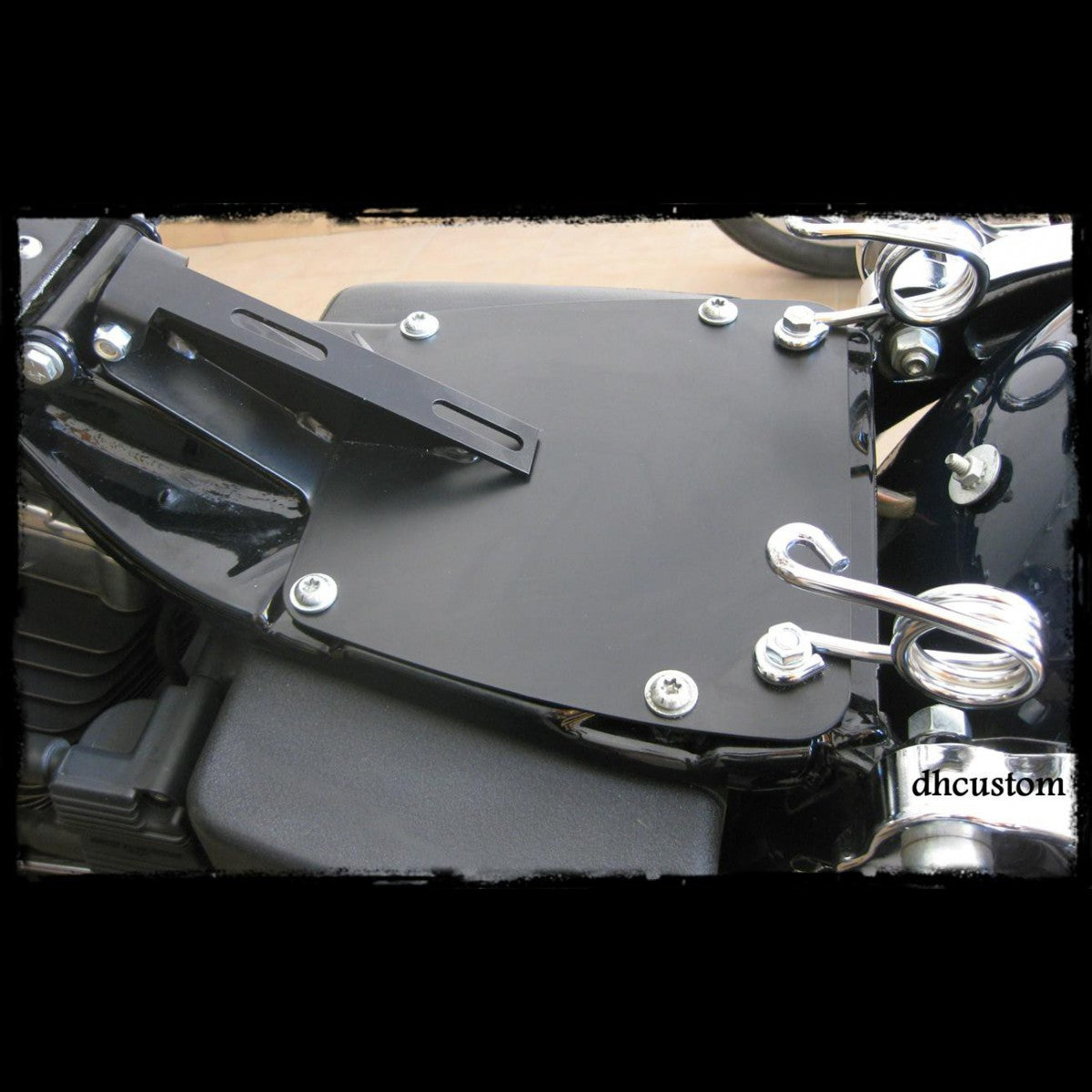 dhcustom solo seat szerelék kit - 96- Dyna