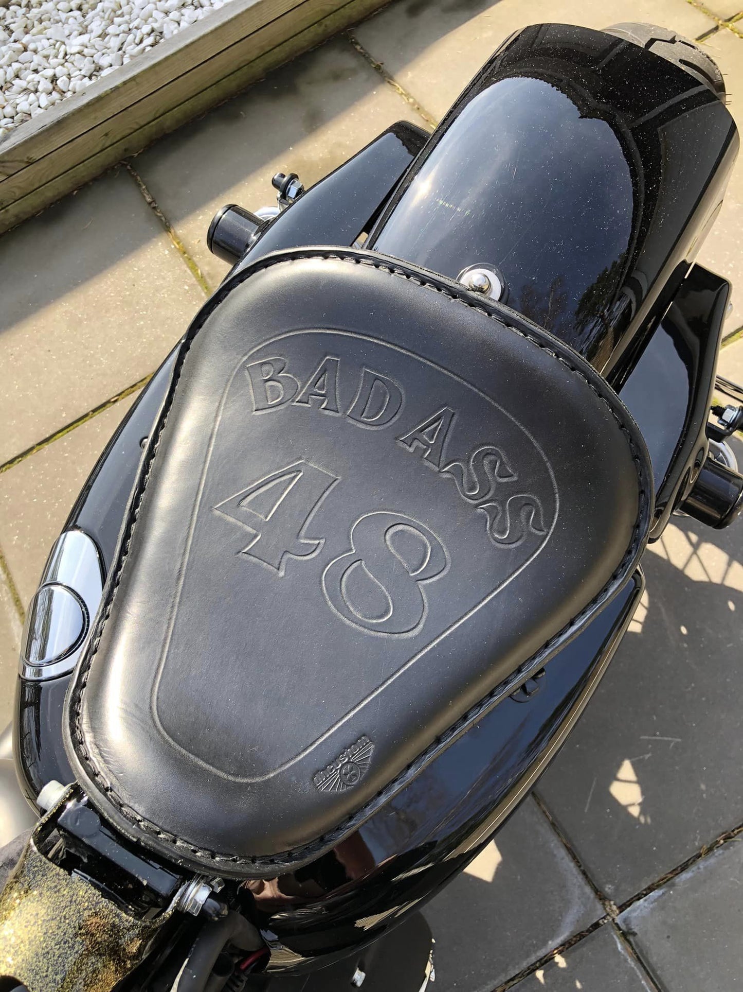 dhcustom bad ass solo seat - 10-22 Sportster