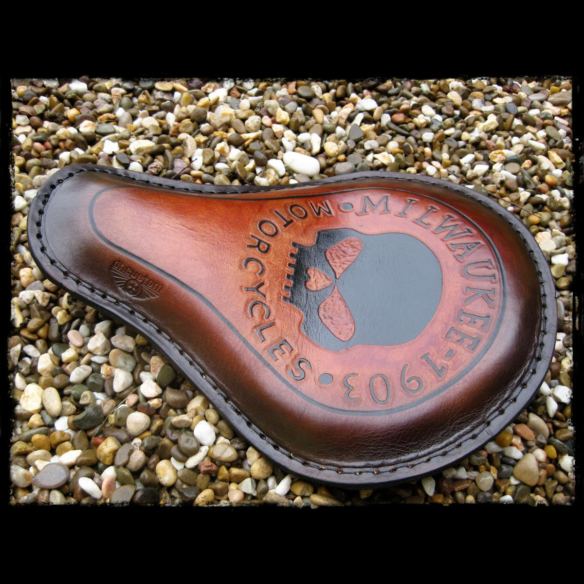 dhcustom milwaukee 1903 skull brown solo seat standard - universal