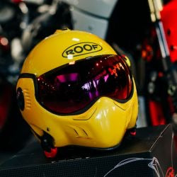 roof boxer alpha helmet - yellow