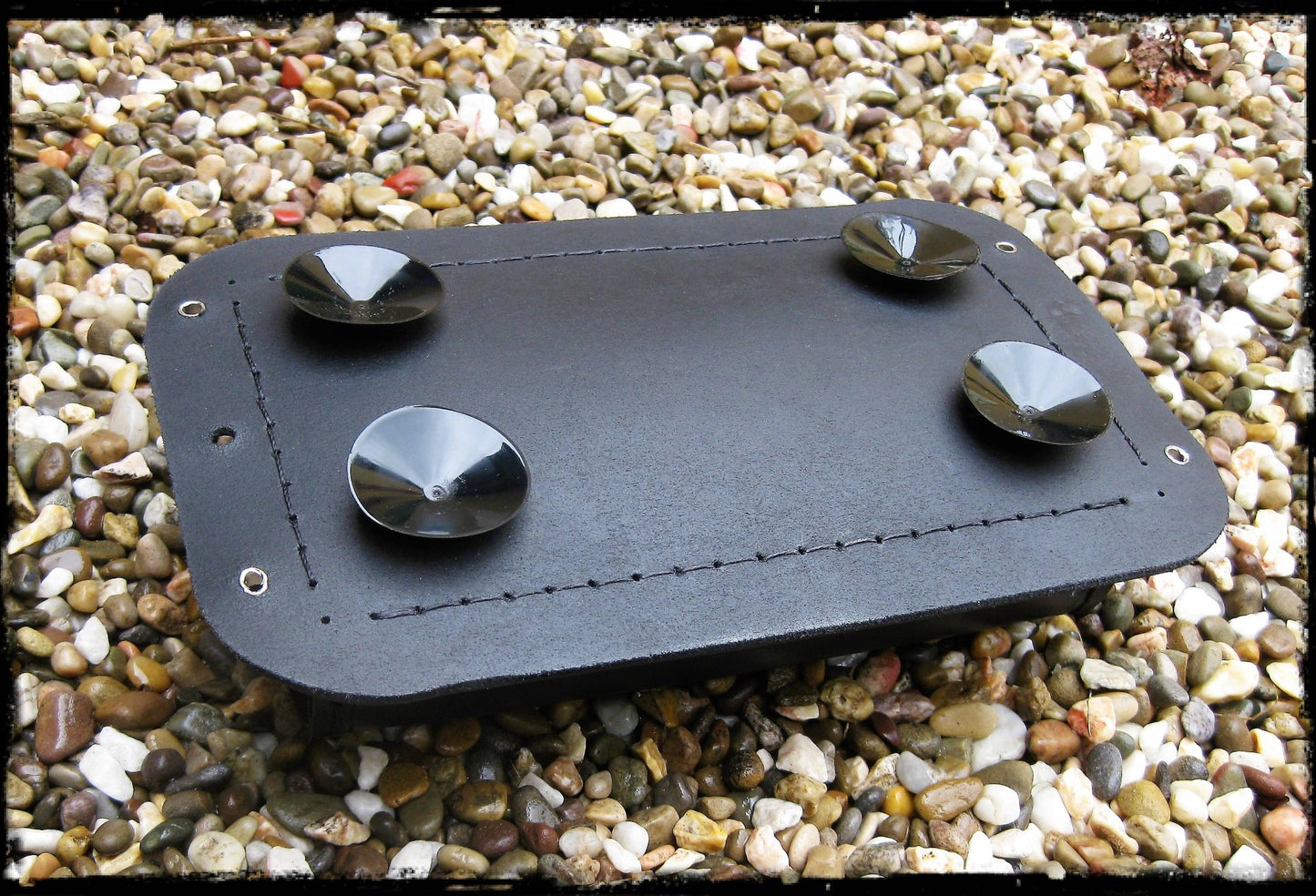 dhcustom blk with white thread leather pillion pad