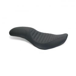 mustang 1-p tripper fastback seat - tuck-n-roll