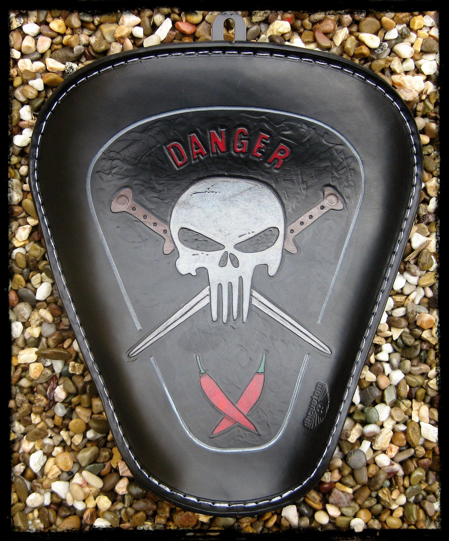 dhcustom up danger solo seat - 10-22 Sportster
