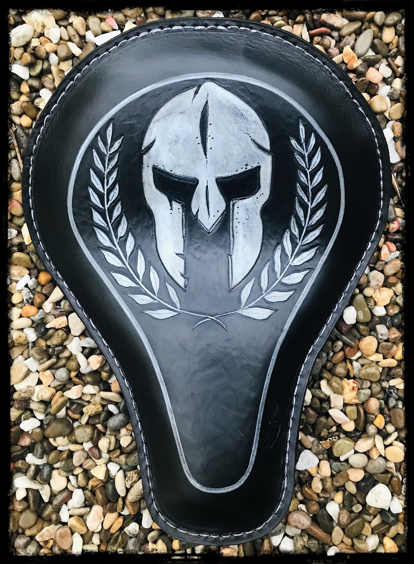 dhcustom spartan helmet solo seat medium - universal