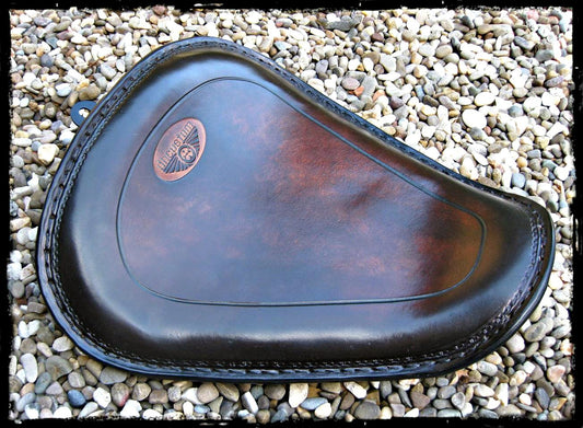 dhcustom up leather dark solo seat - 10-22 Sportster