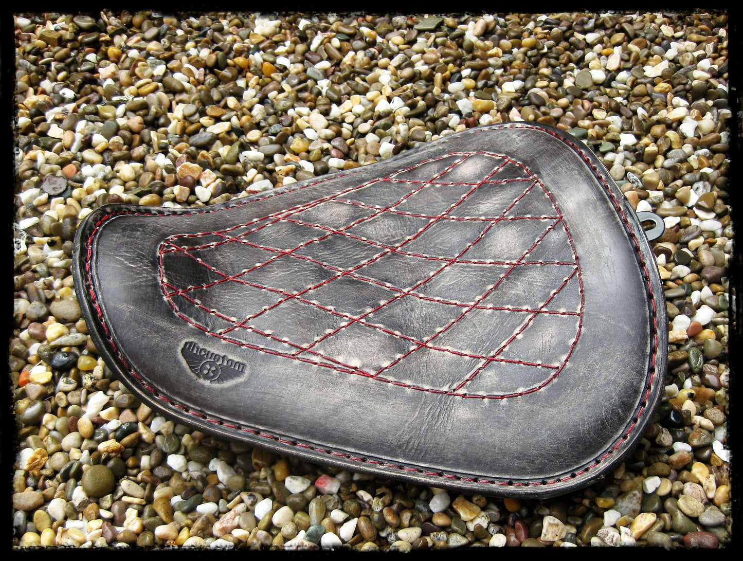 dhcustom up red diamond vintage comfort solo seat - 10-22 Sportster