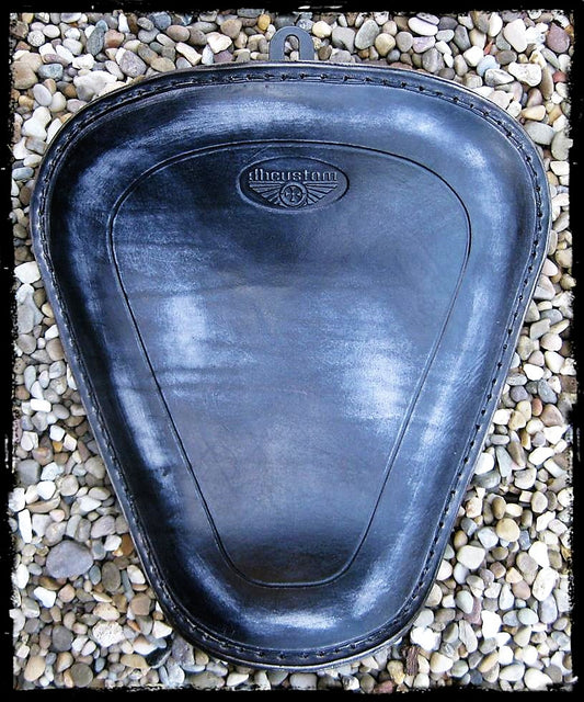 dhcustom up vintage blk solo seat - 10-22 Sportster