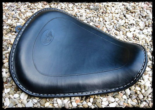dhcustom up blk solo seat - 10-22 Sportster