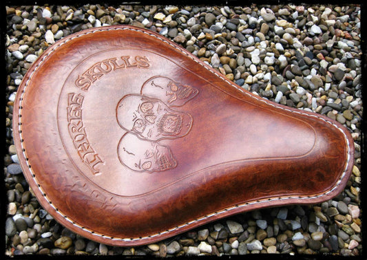 dhcustom three skulls solo seat medium - universal