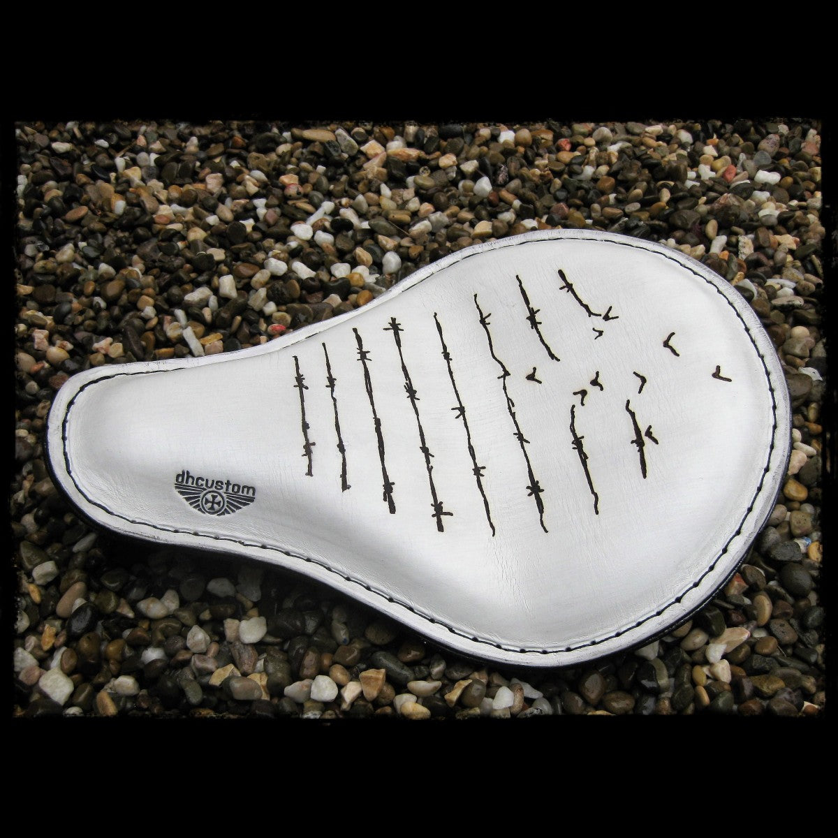 dhcustom fly free solo seat - medium - universal