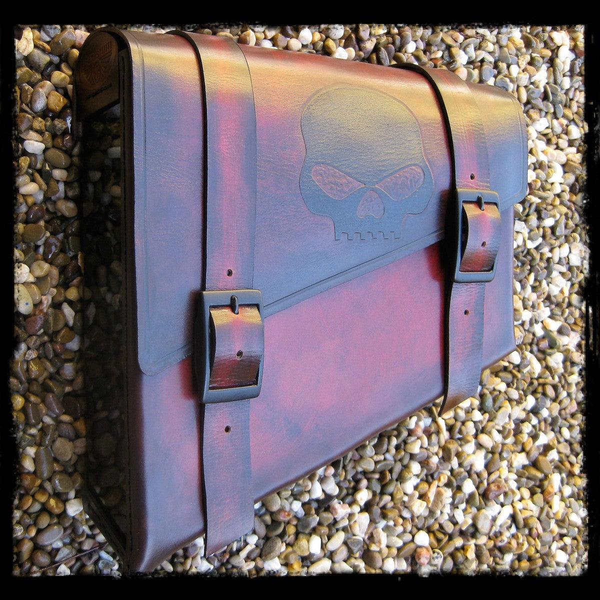 dhcustom skull bordeaux leather saddlebag