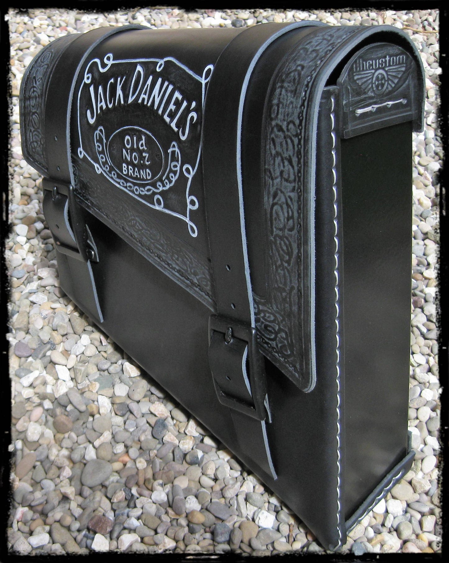 dhcustom jack daniels blk leather saddlebag
