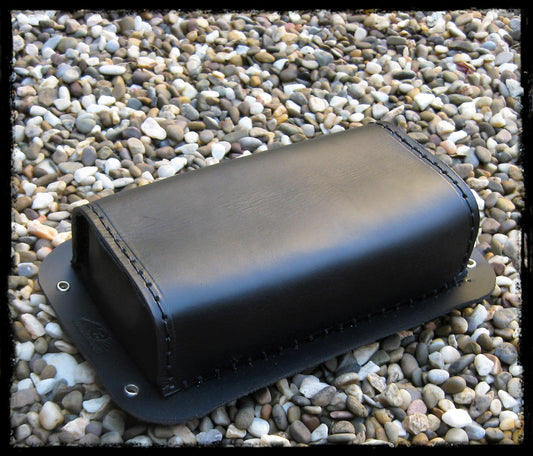 dhcustom vintage type blk pillion pad